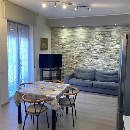 Maggiore Apartment *